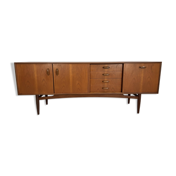 Vintage dressoir van G-Plan design Victor Wilkins uit de "Brasilia"
