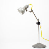 Desk lamp