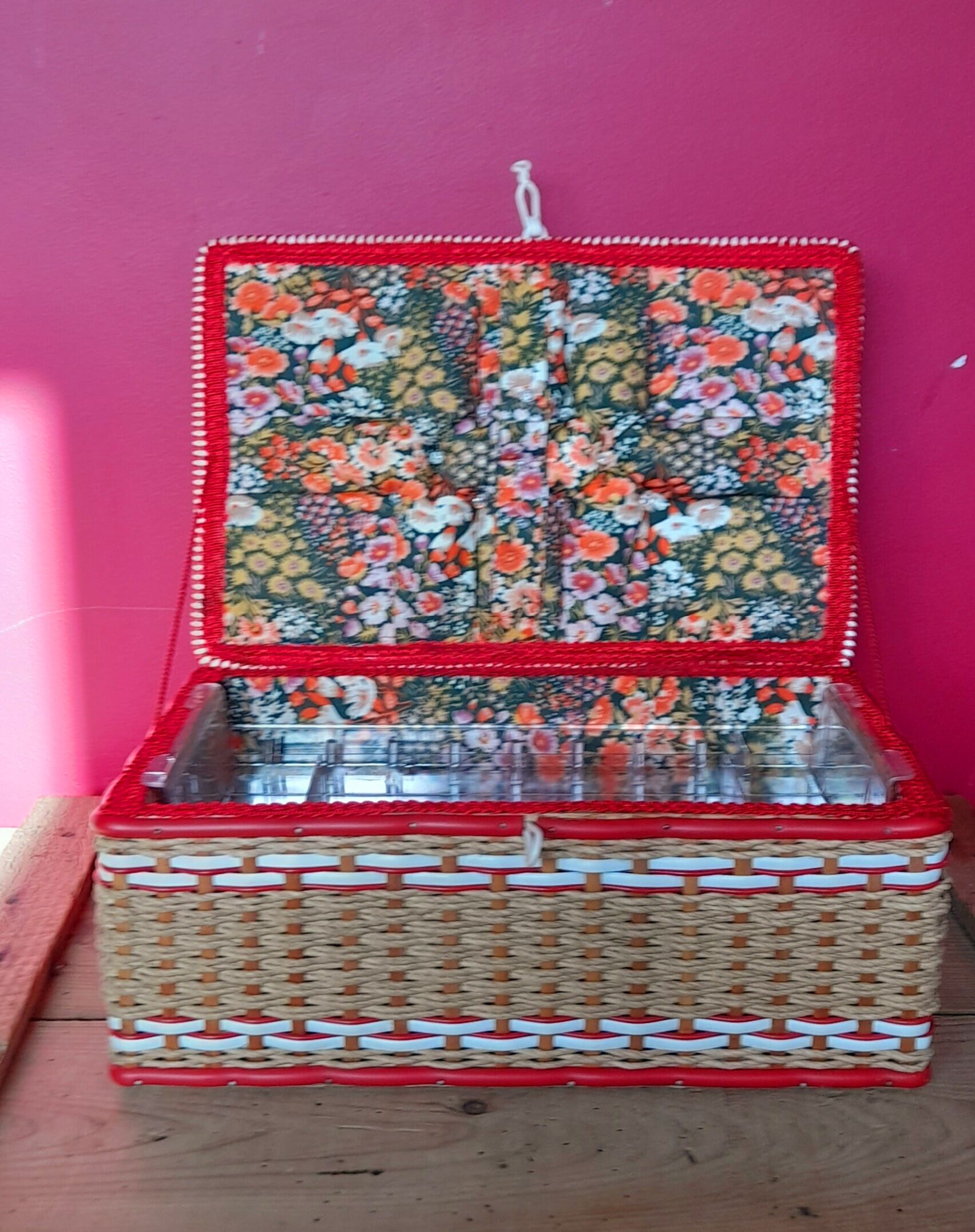 Sewing box rope and scoubidous 60s