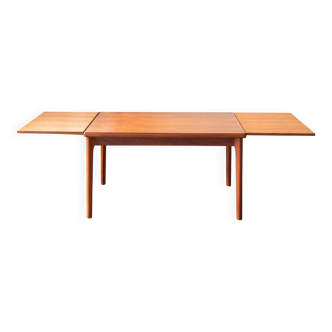 Table de salle à manger de Henning Kjaernulf