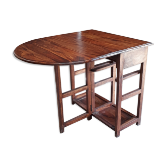 Scandinavian table in wood