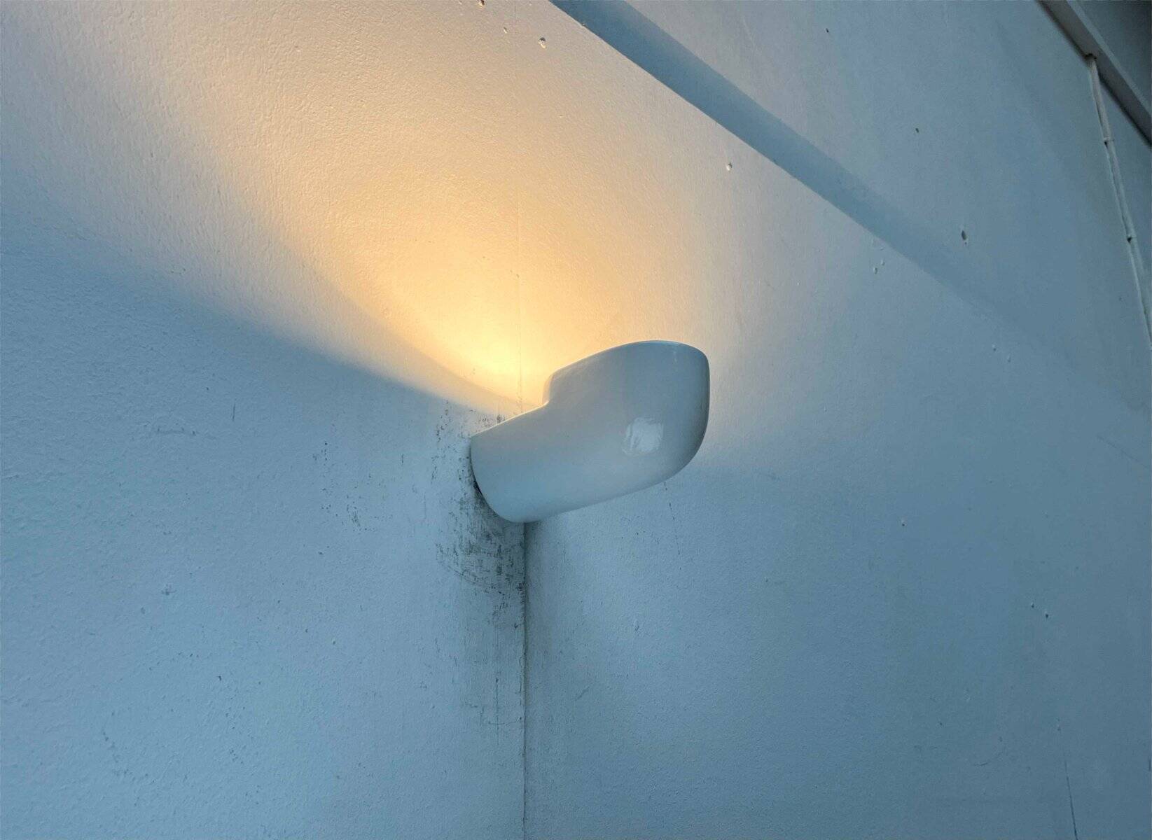 Pafo wall sconces from the Italian space age mid-century in ceramic by Ernesto Gismondi for Artemide, 1970s, set of 2.