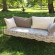 Lit banquette ancien fer forgé avec coussins