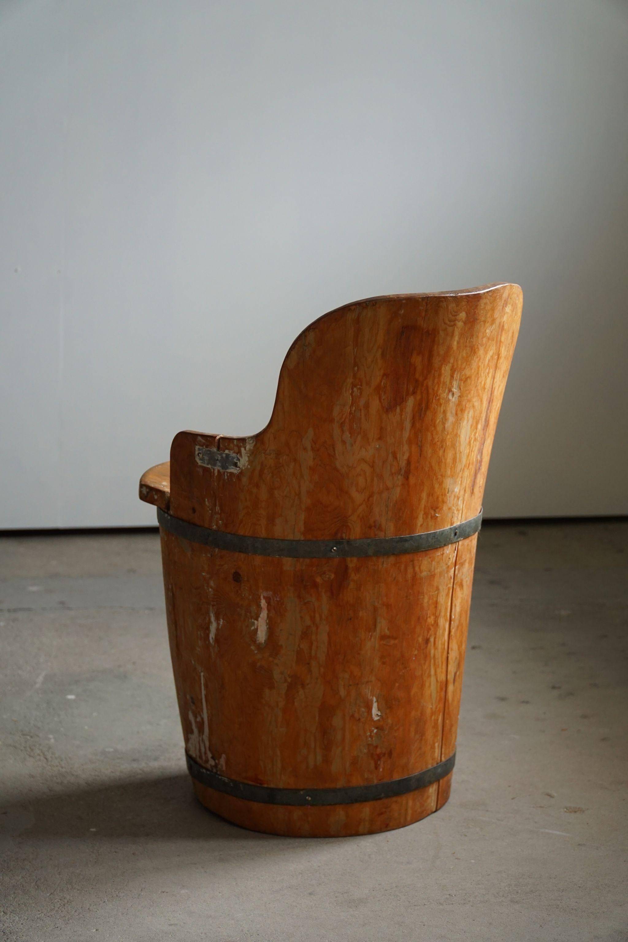 Wabi Sabi trunk armchair from the mid-20th century in pine, by a Swedish cabinetmaker, 1950s.
