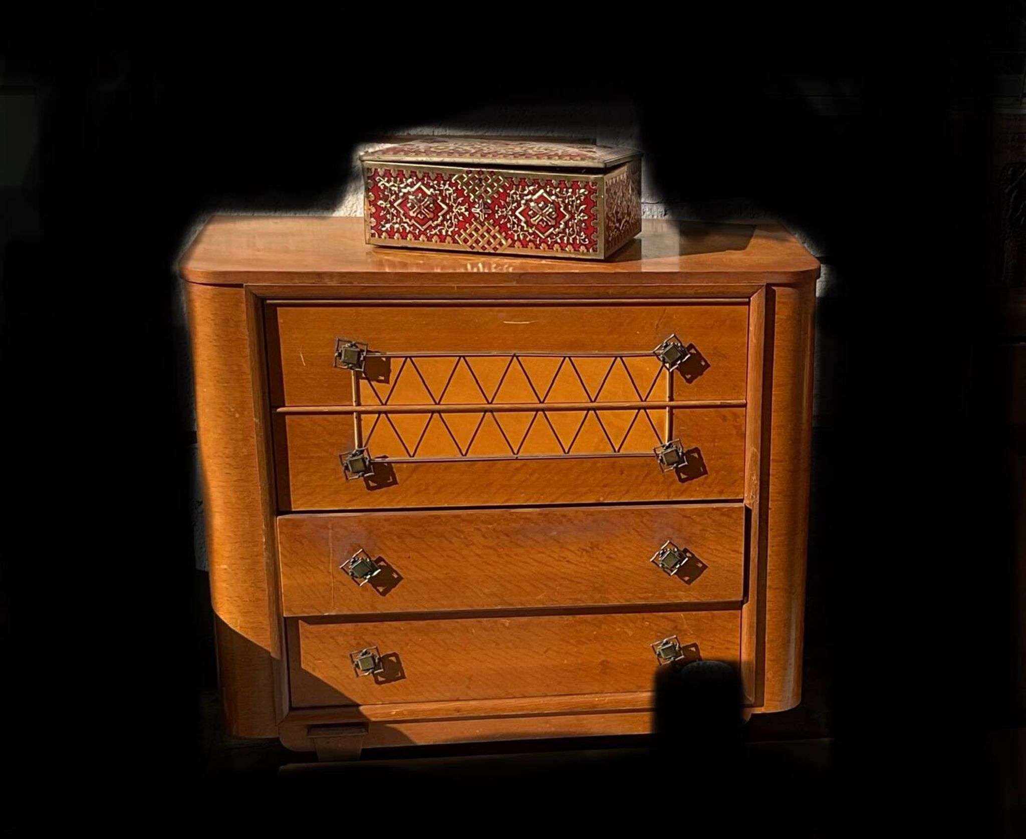 Vintage chest of drawers from the 50s