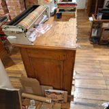 OLD TRADING COUNTER