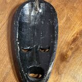 Masque mural en bois