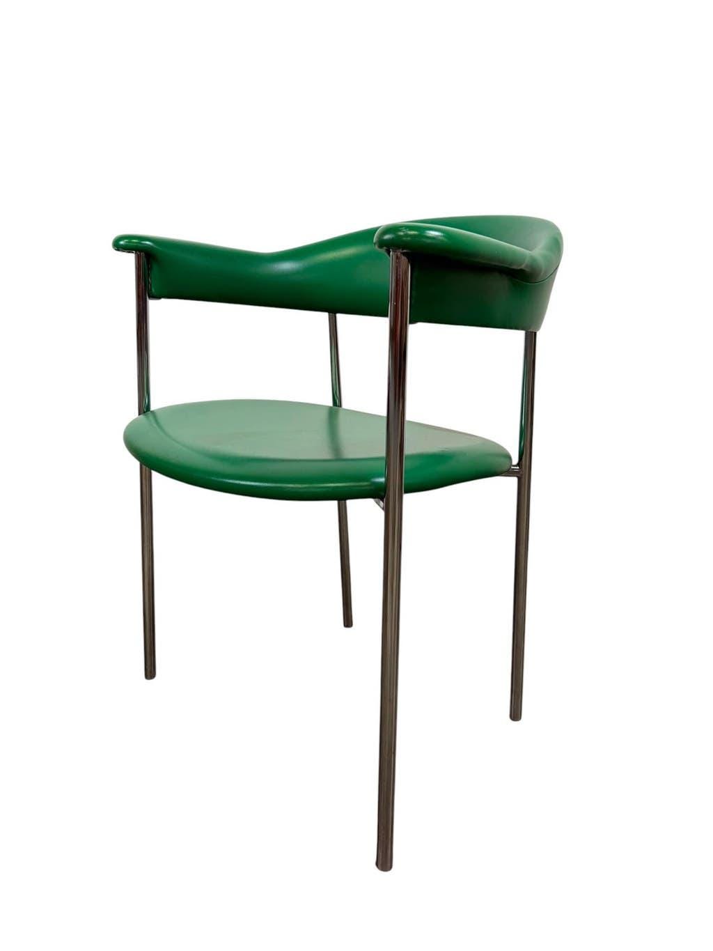 Chaise vintage chromée avec revêtement en skaï vert