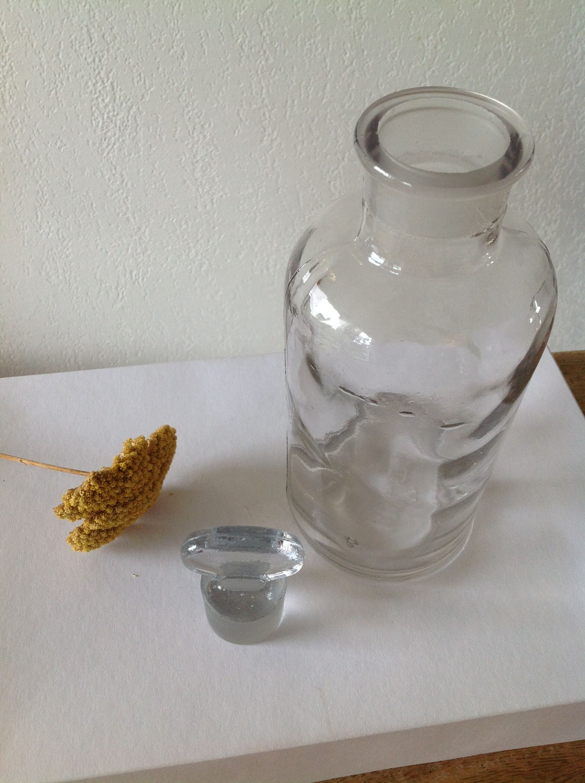 Apothecary 1 litre bottle