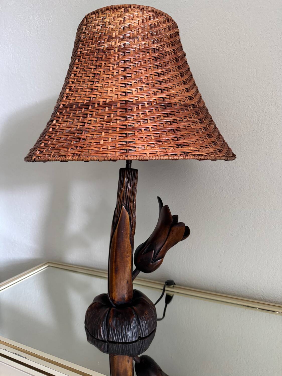 Floral carved wood lamp from the 60s