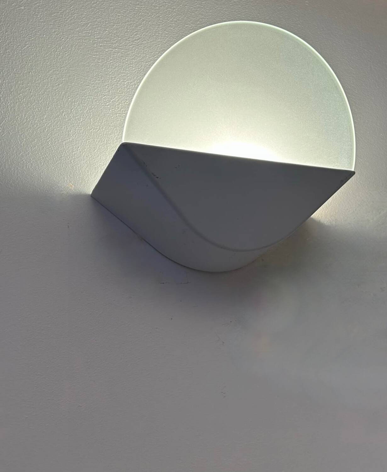 Pair of vintage wall lights, white metal and sandblasted glass, Italy 1970