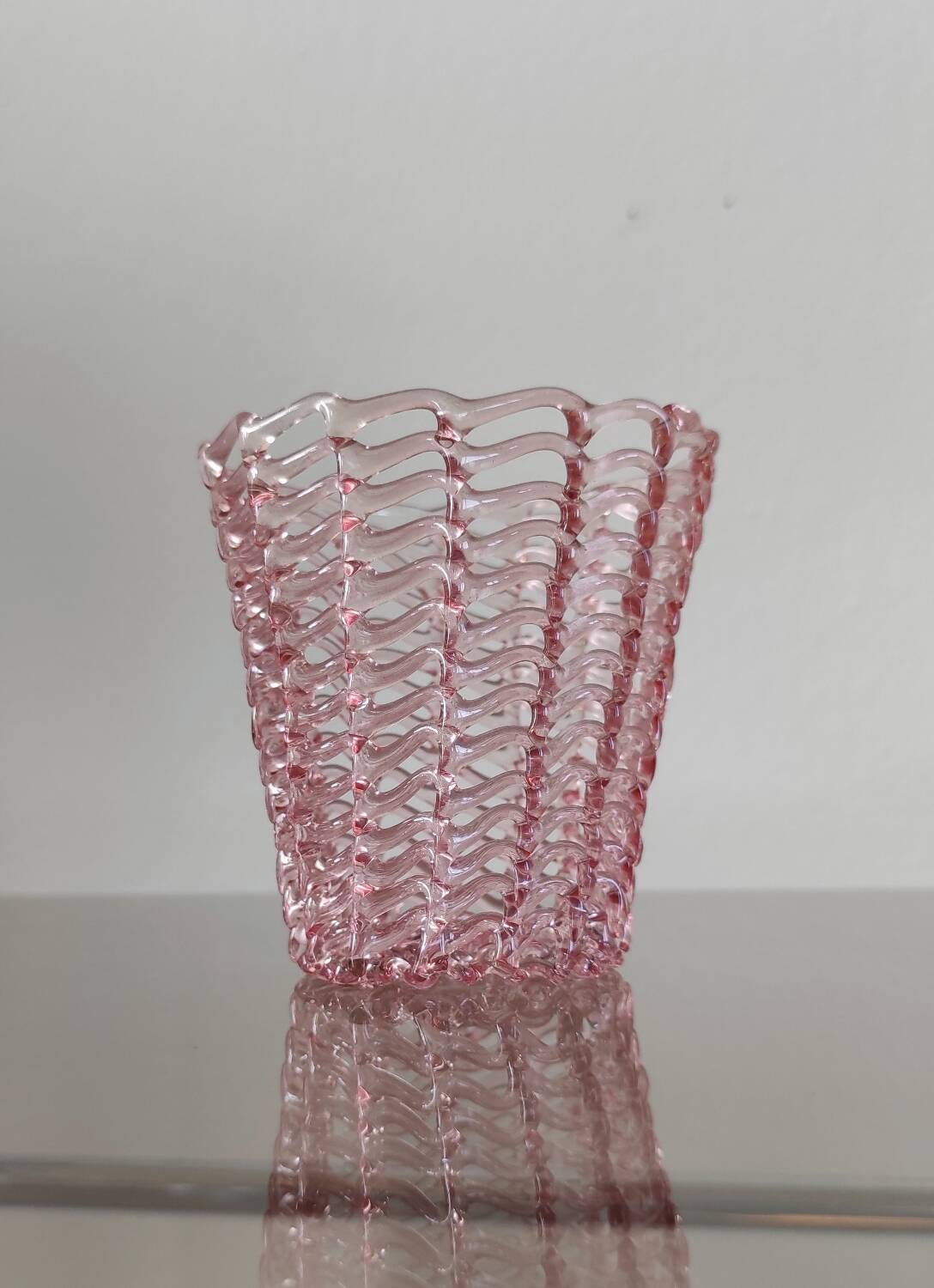 Vintage pink woven glass lantern – Murano style