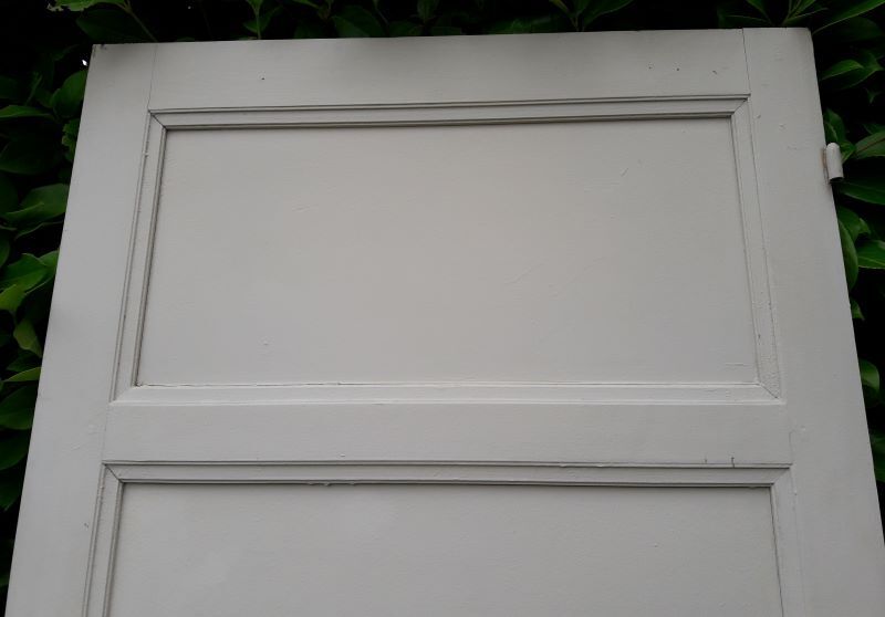 Porte vintage panneautée
