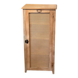 Confiturier parisien vintage en bois brut et cannage