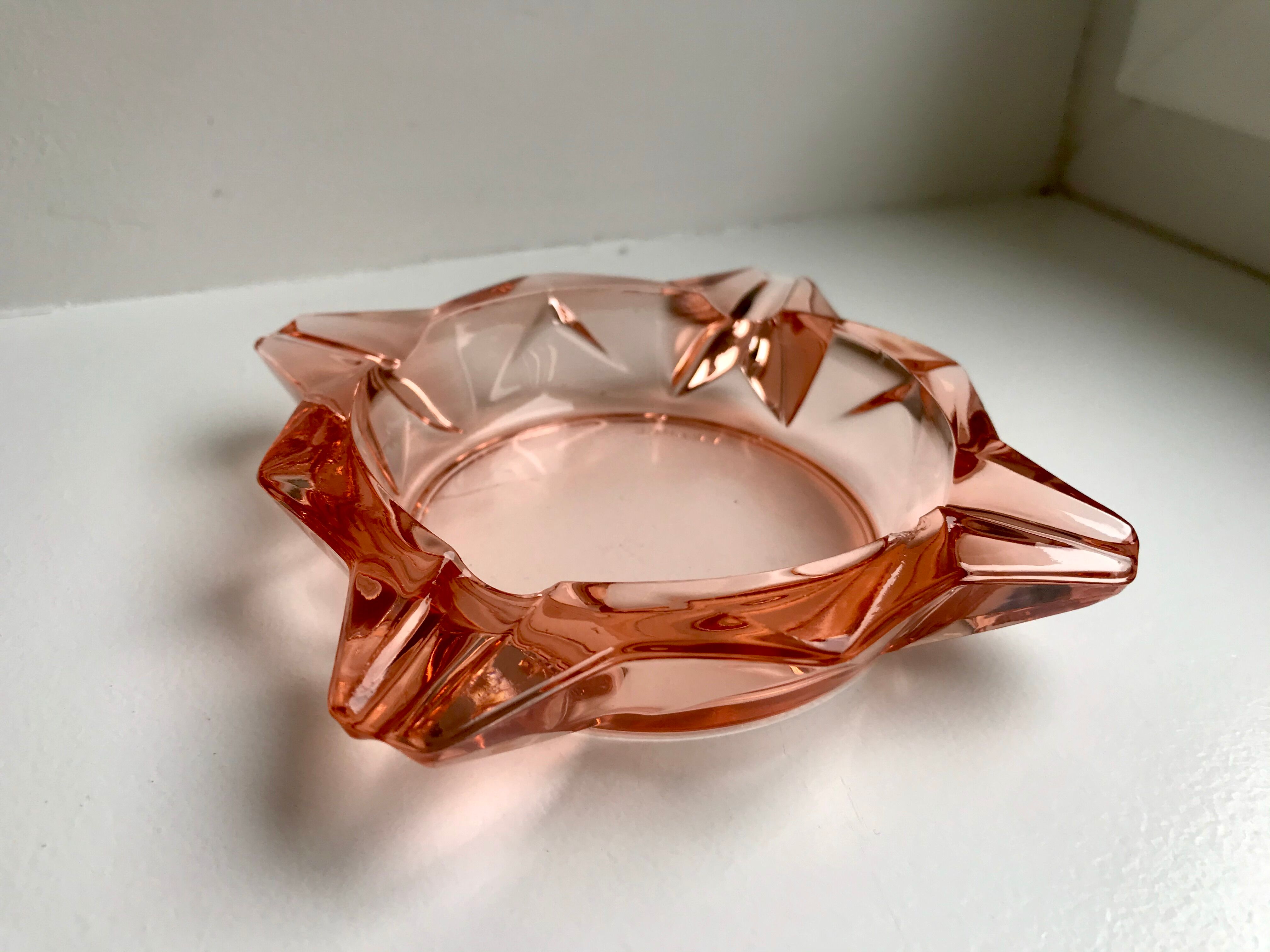 Pink glass ashtray 70s