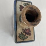 Flacon persan, vase ancien à décor polychrome de fleurs, style Kagjar, céramique ancienne