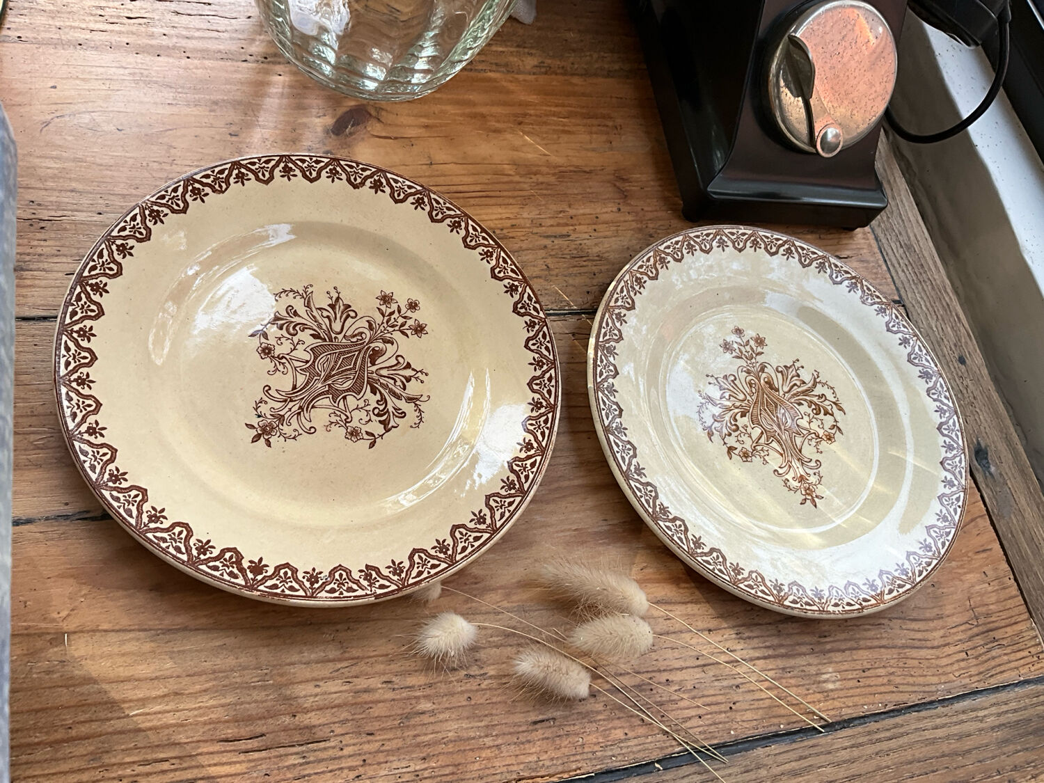 2 small plates 🍂 iron earth