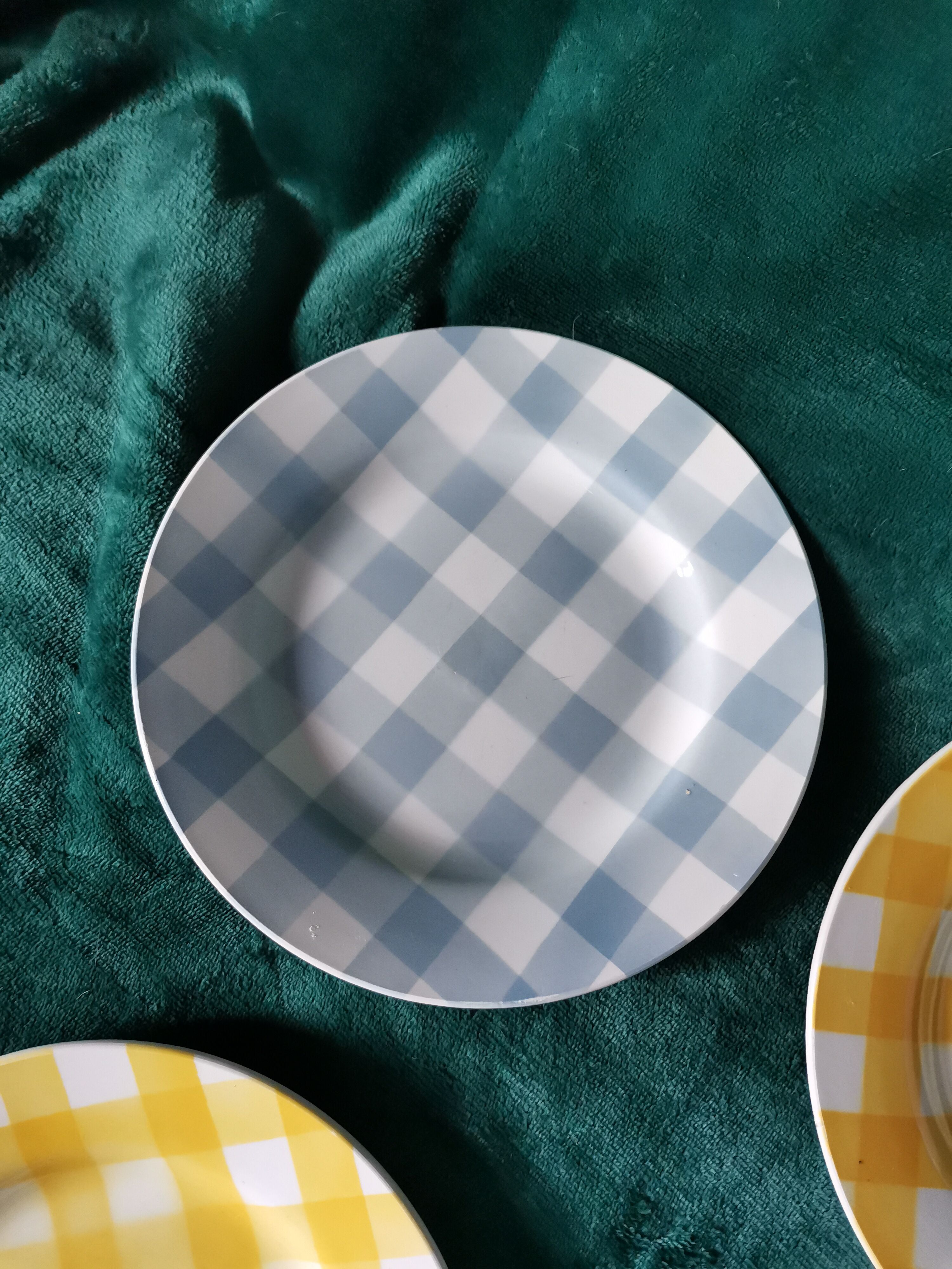 Digoin scottish plates