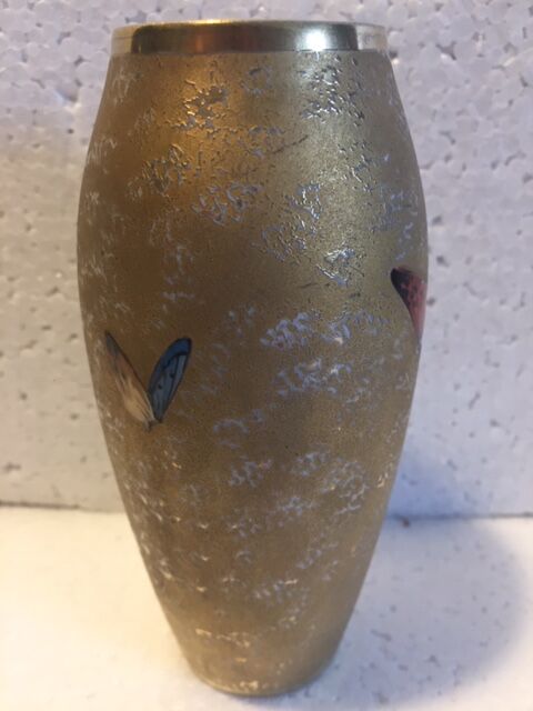 Soliflower with golden butterflies