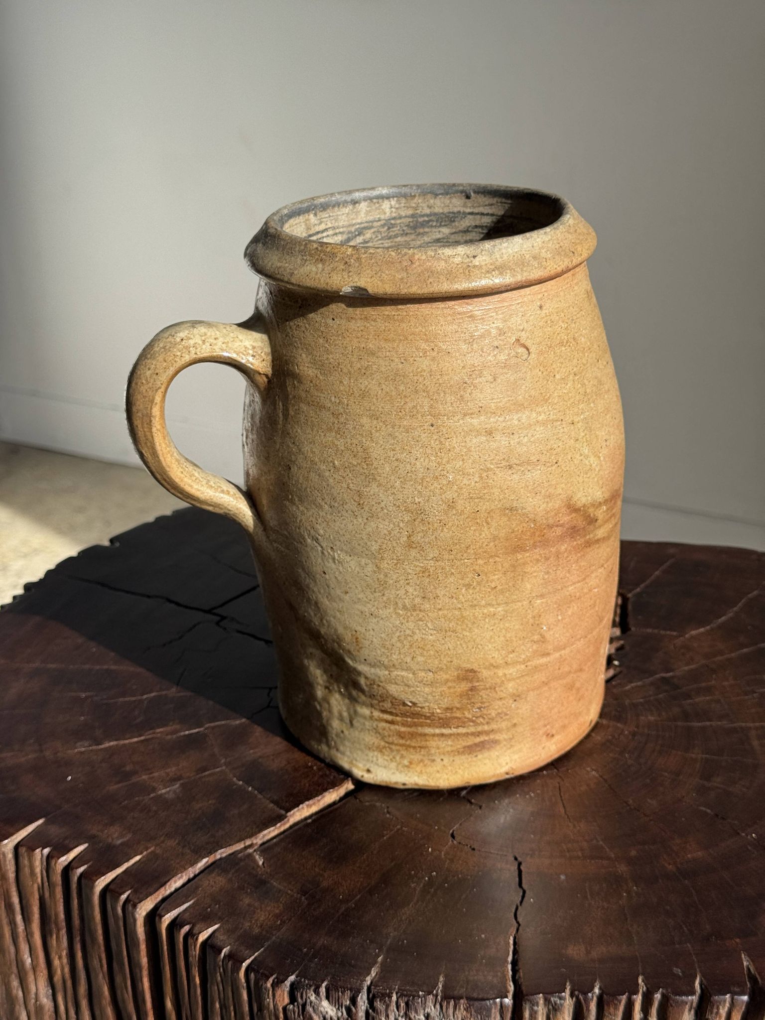 Pot ovale en grès mat beige, 1 anse
