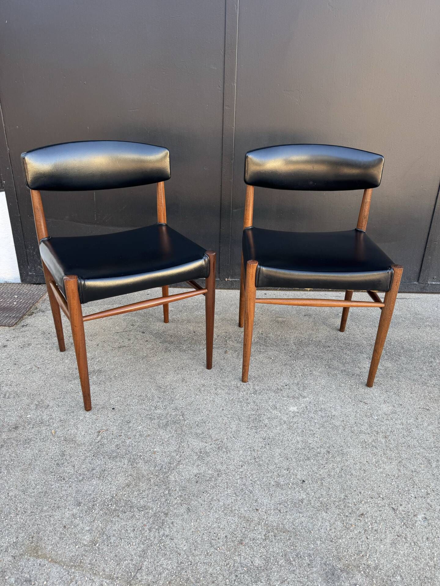Chaises style scandinave années 60
