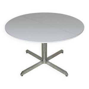 Table ''Pelikan'' de - florence knoll