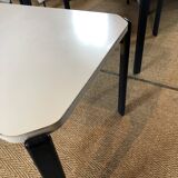 Bruno Rey table for Kush