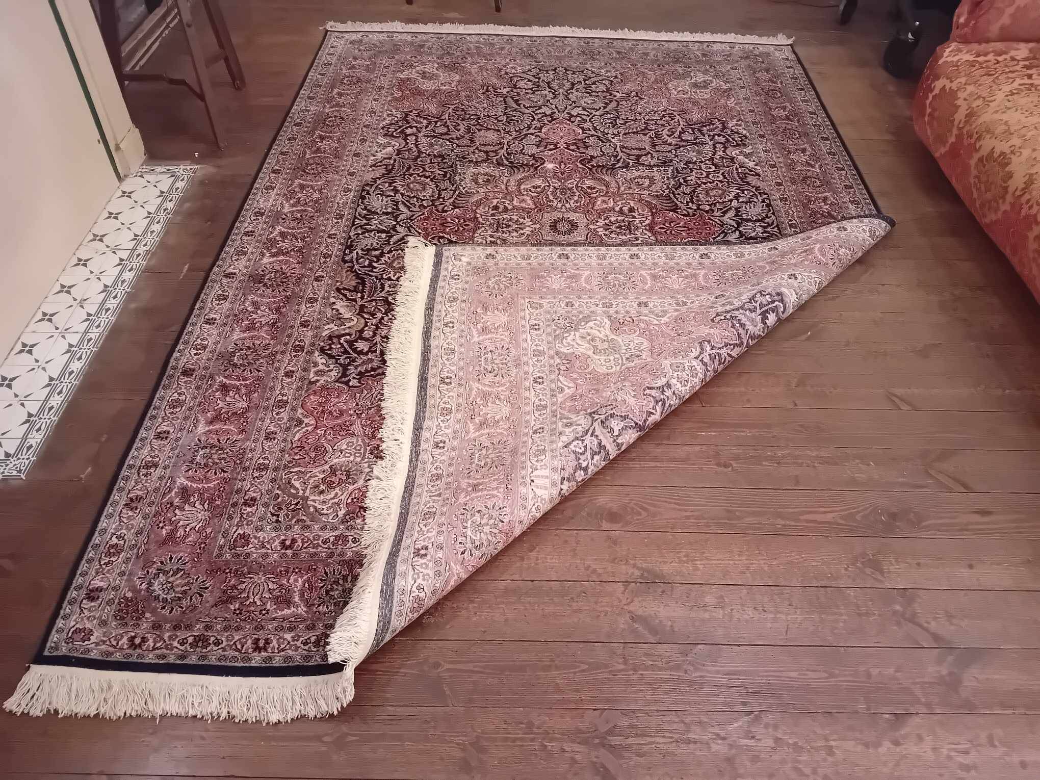 Handmade silk cashmere rug 282×186cm