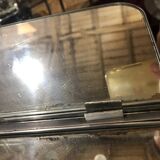 Wall-mounted cloakroom coat racks