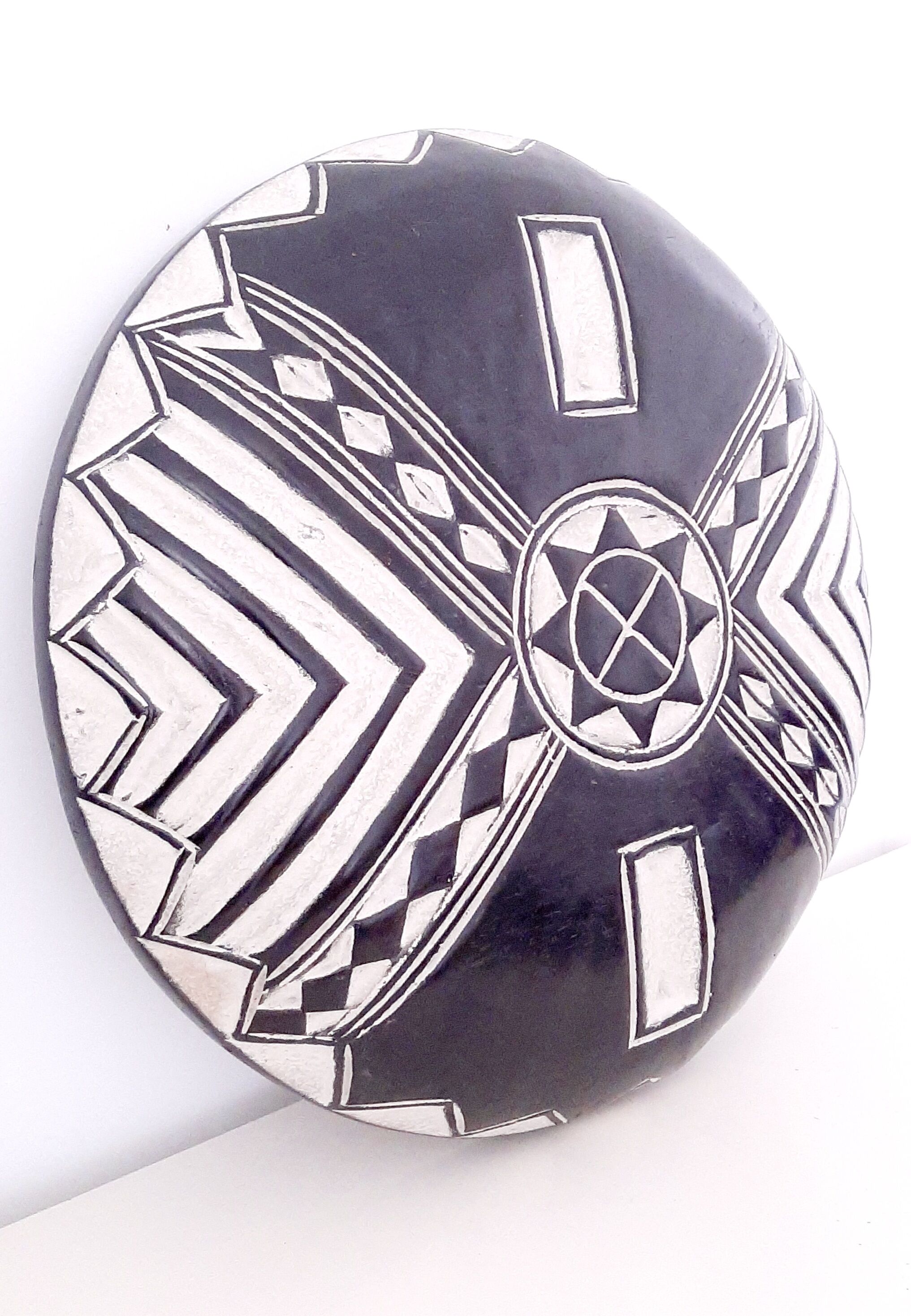 Traditional african tribal shield bamiliké wall décor