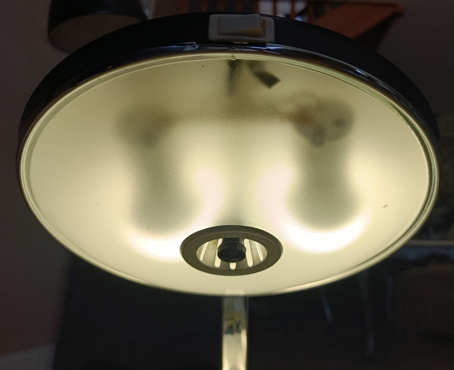 FASE 520C – Lampe design vintage espagnole – Années 70 – Noir & chrome