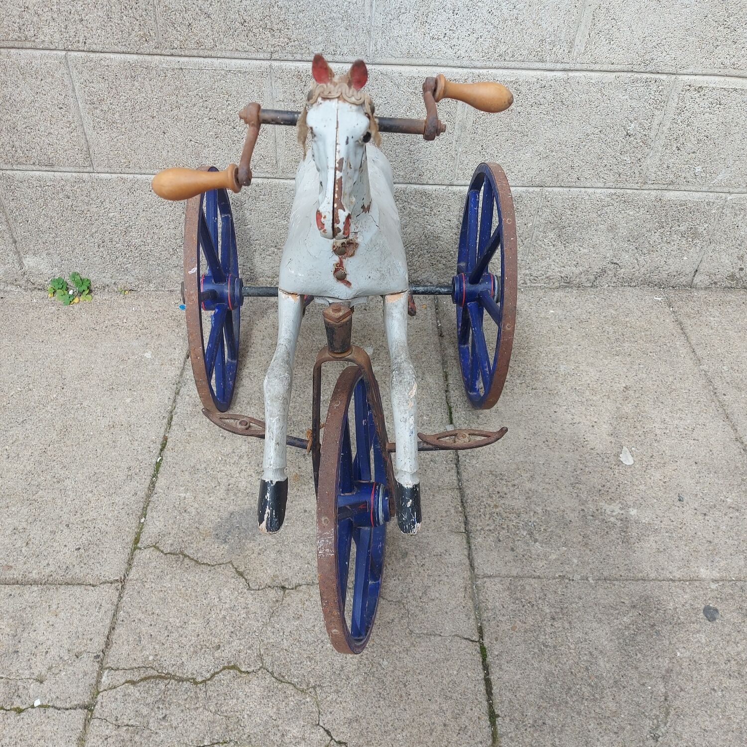 Napoleon III pedal tricycle horse