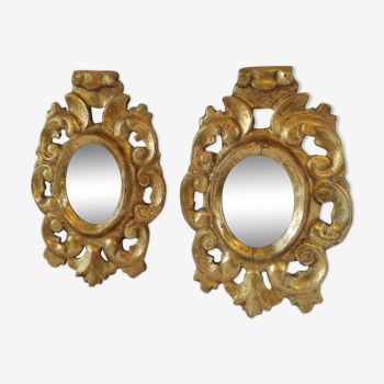 Paire de miroirs baroque en bois doré