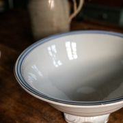 Onnaing's earthenware service