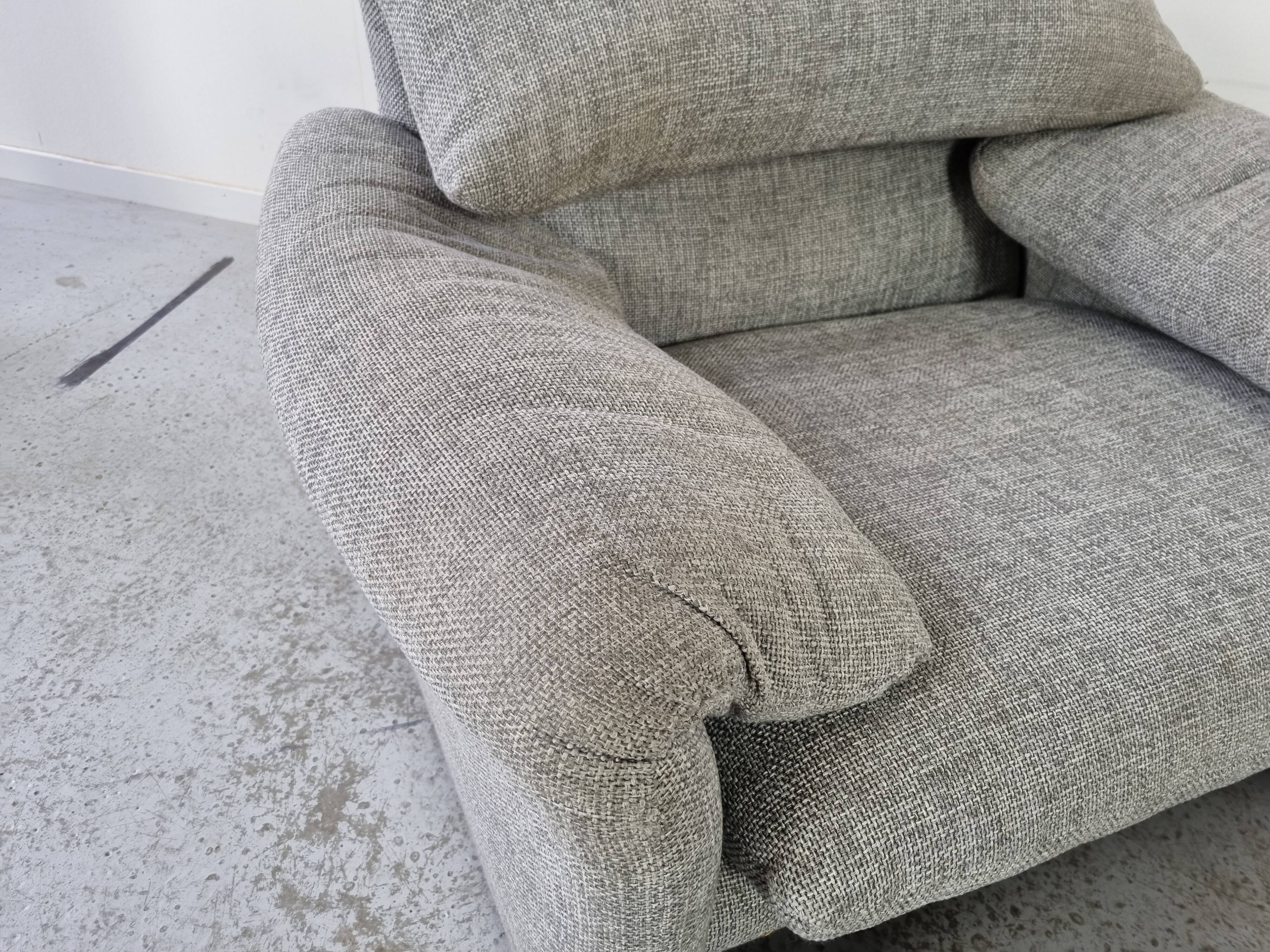 Armchair + ottoman Maralunga by Vico Magistretti for Cassina, 90s