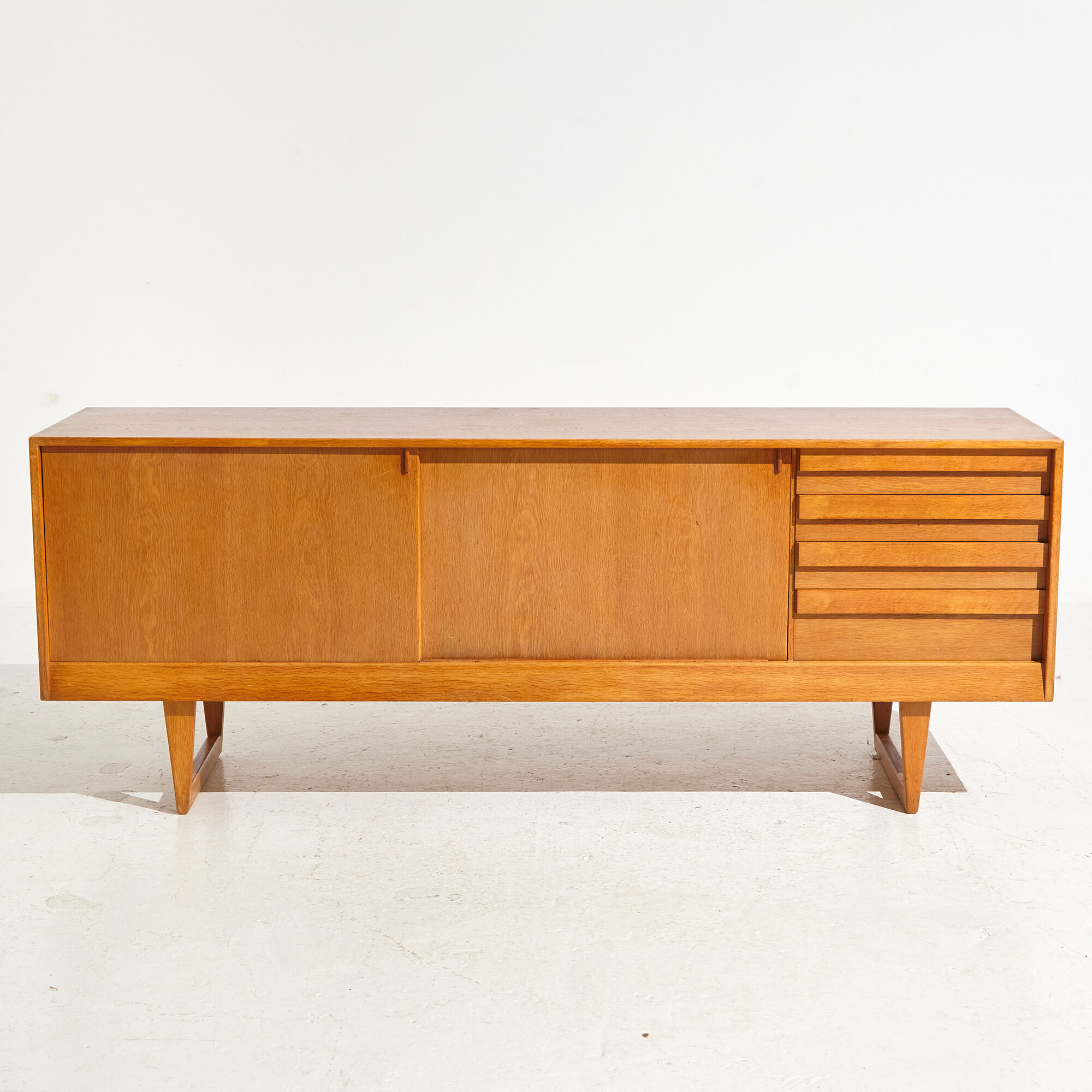Oak sideboard by kurt østervig for kp møbler