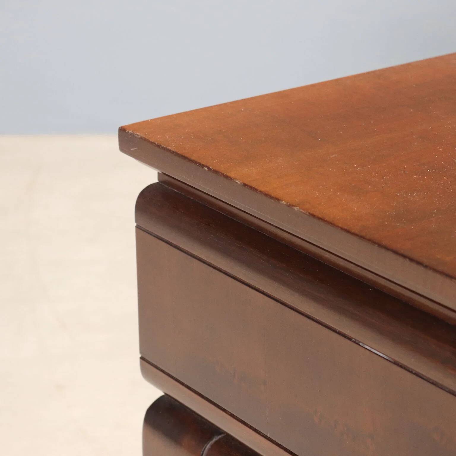 "Fior di Loto" bedside tables by Luciano Frigerio
