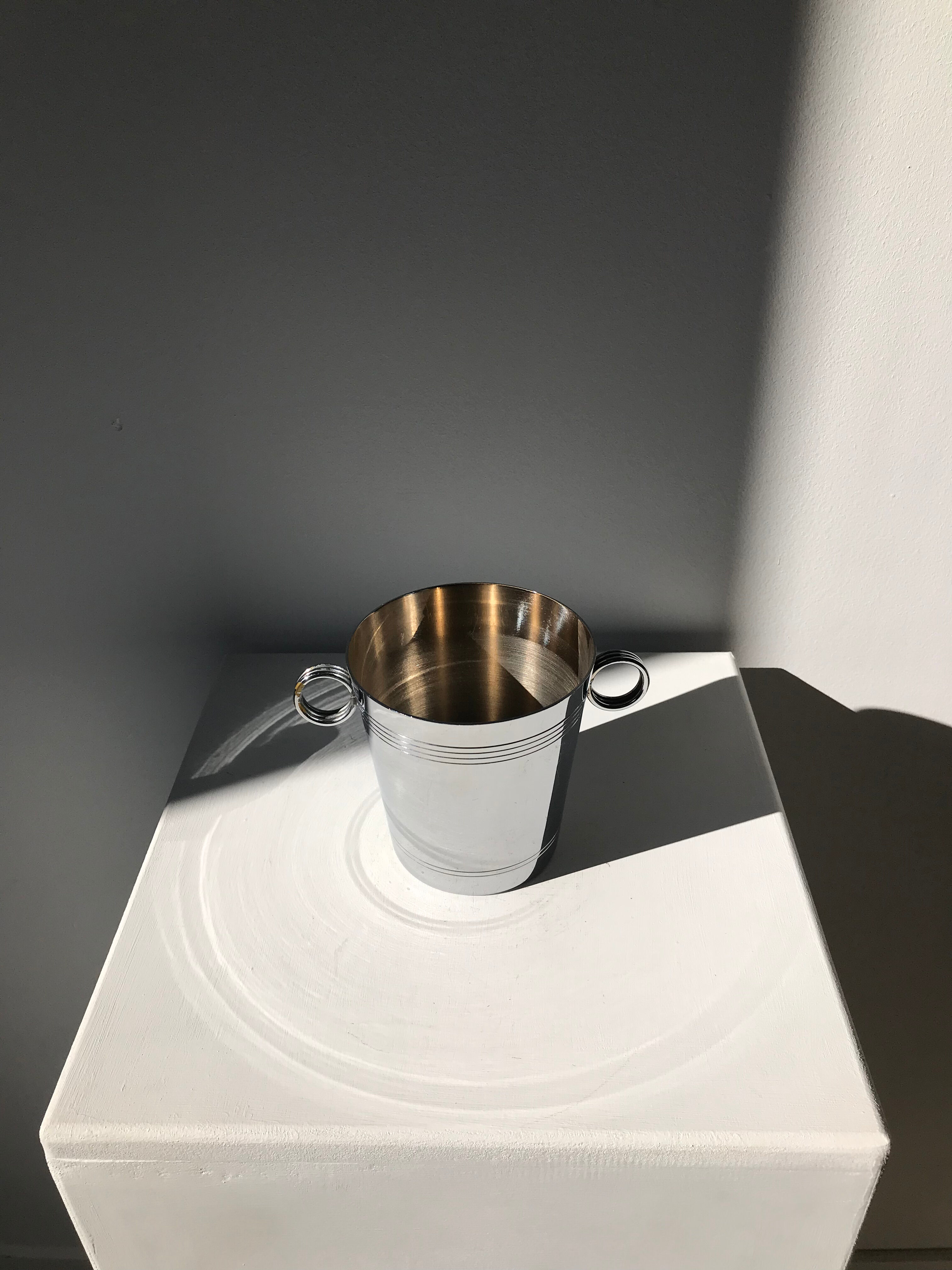 Ice bucket marked DM France