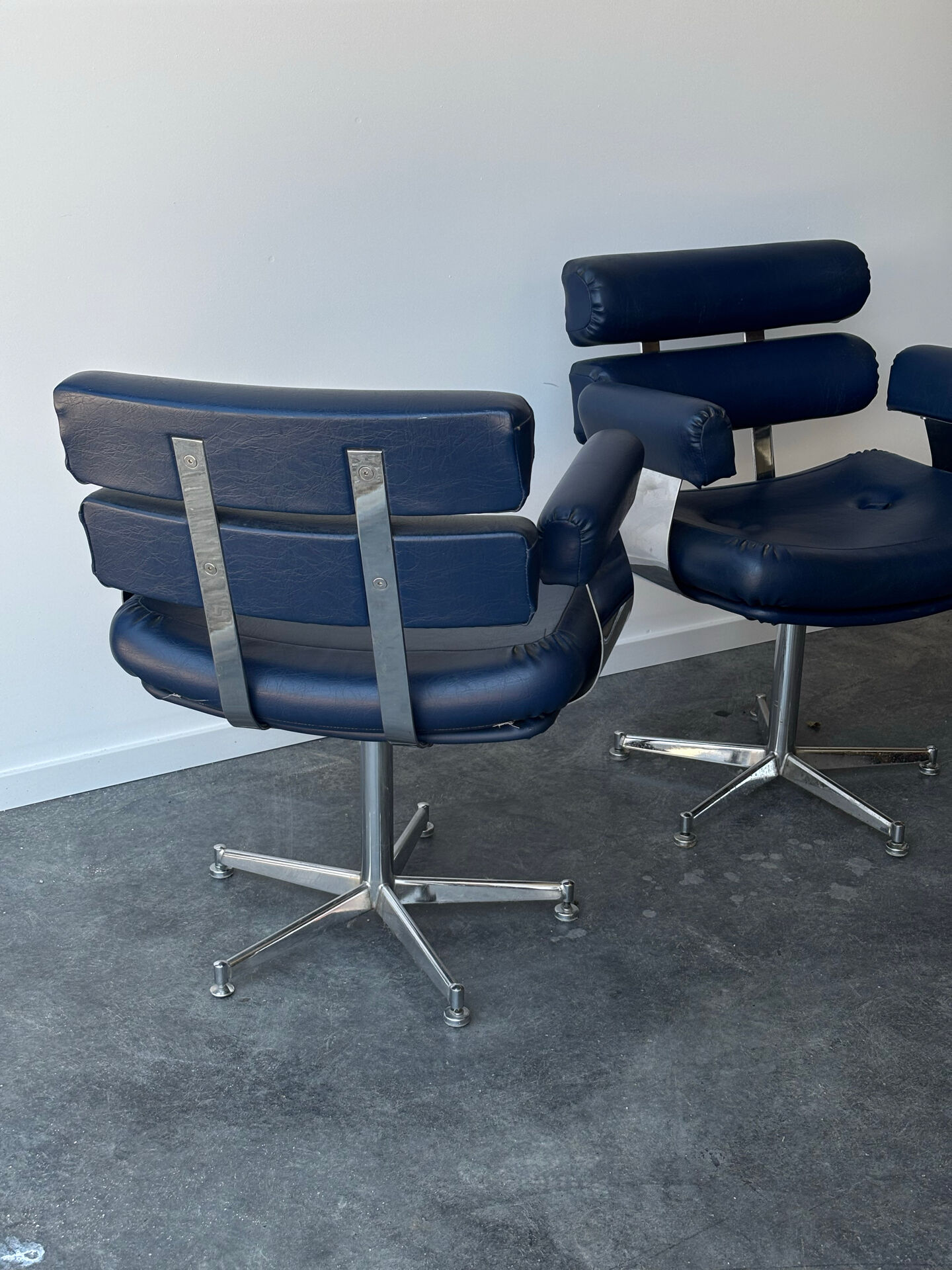 Paire de fauteuils lounge italiens Space Age, 1970