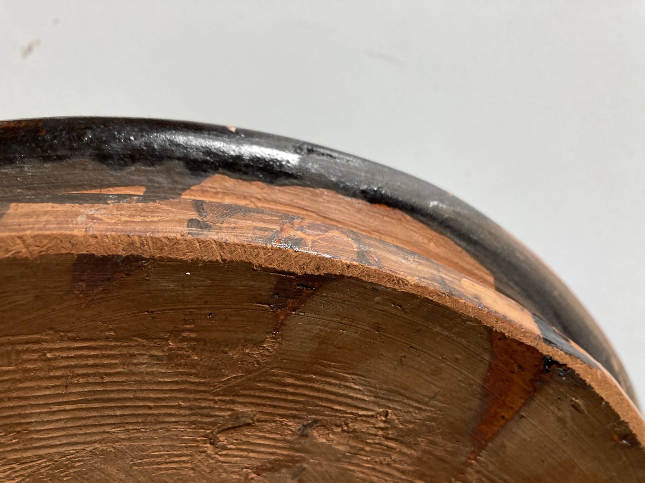 Plat vide poche cible XXL en terre vernissée de Marnaz 1950