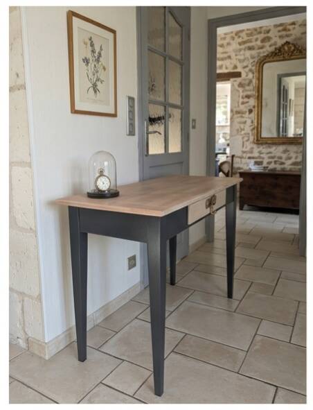Vintage entry console