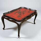 Low table in chinese black and red lacquer from the 19th century with independent tray