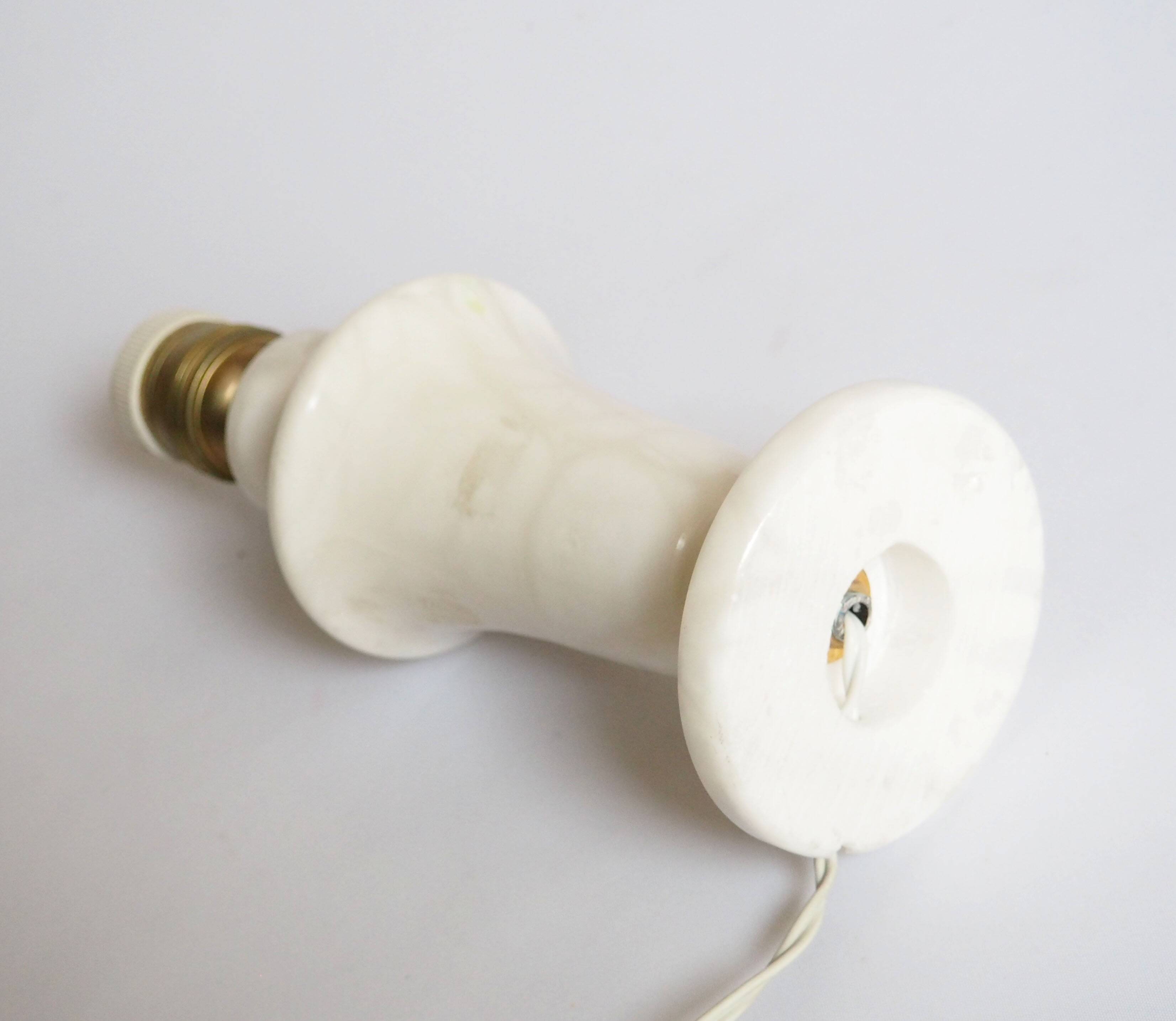 White alabaster lamp base