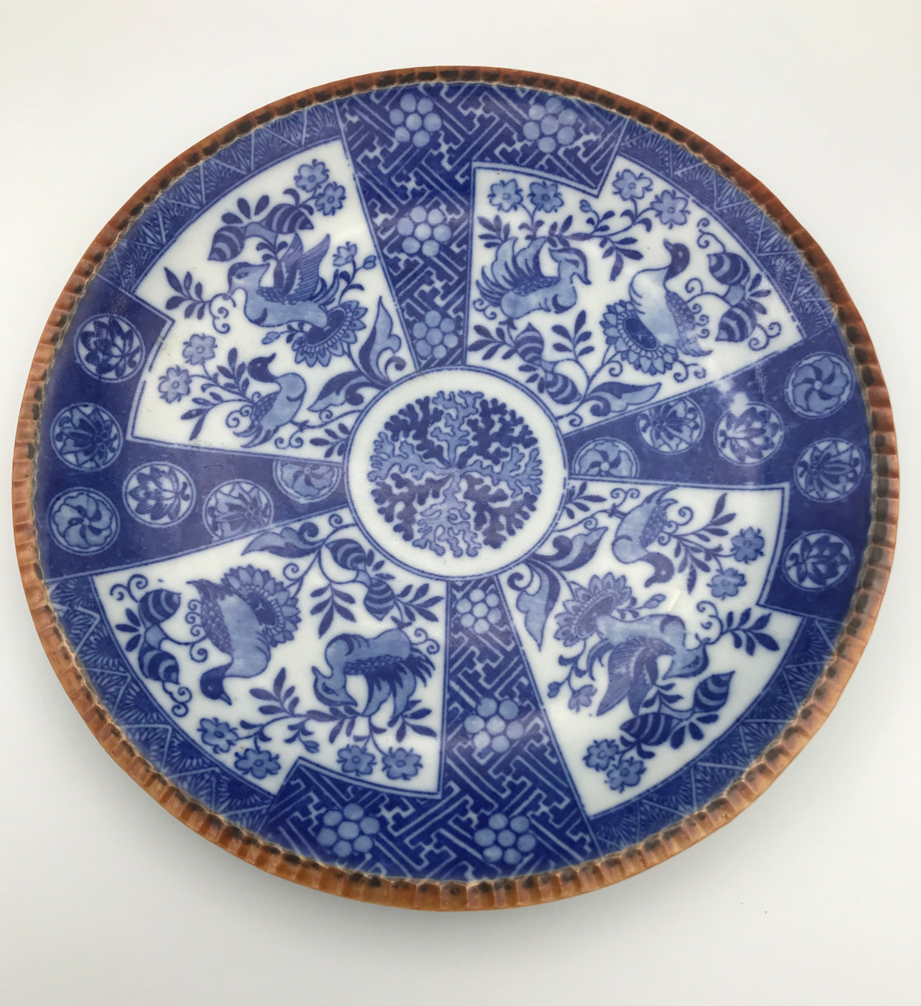 Pair of vintage japanese igezara plates decorated with floral and bird motifs