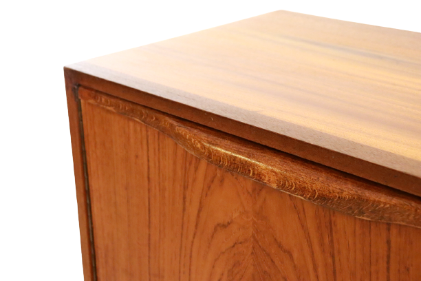 Compact english sideboard ́walsden ́ 106.5 cm