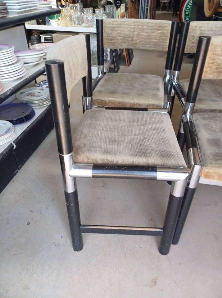 4 Vintage 70s Chairs