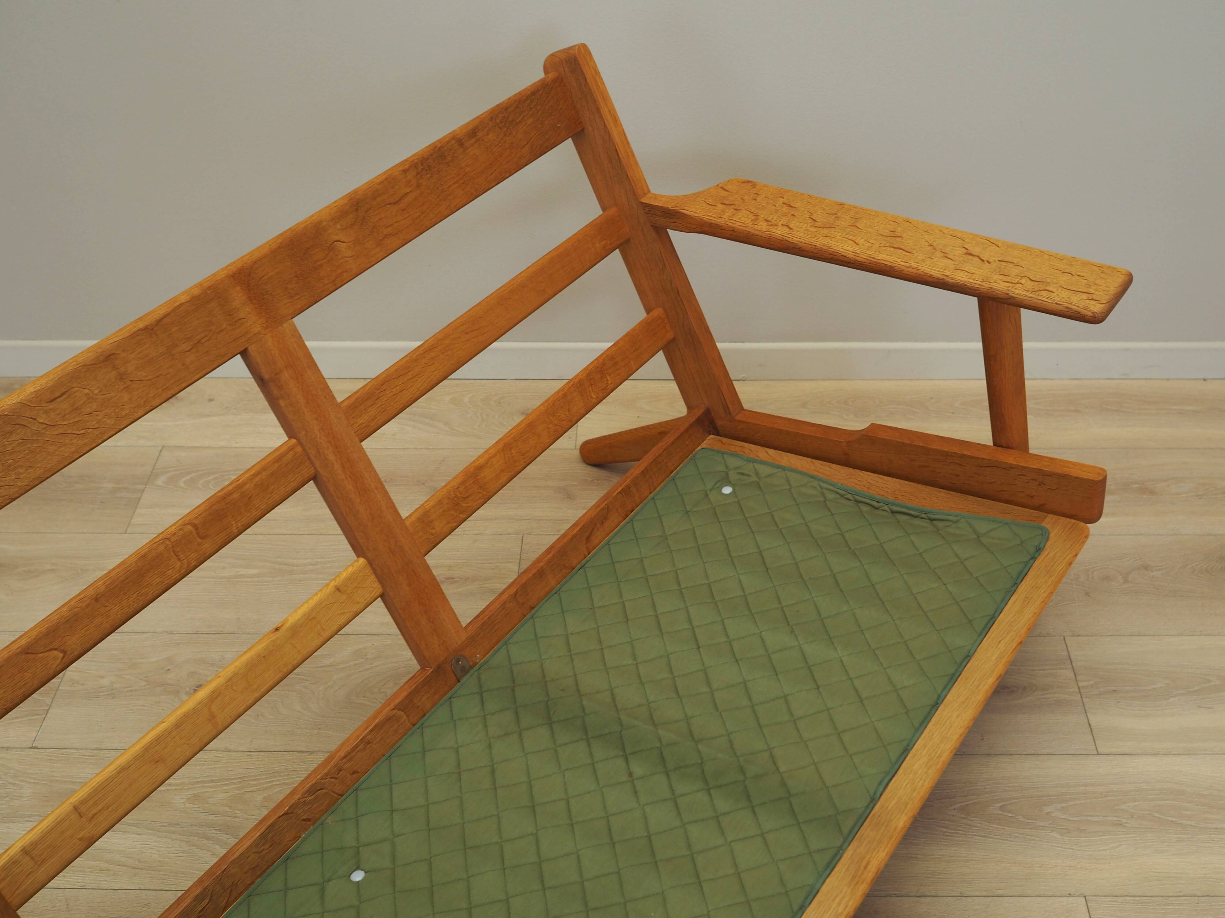 Canapé en chêne, design danois, années 1960, designer : Hans J. Wegner, fabricant : Getama