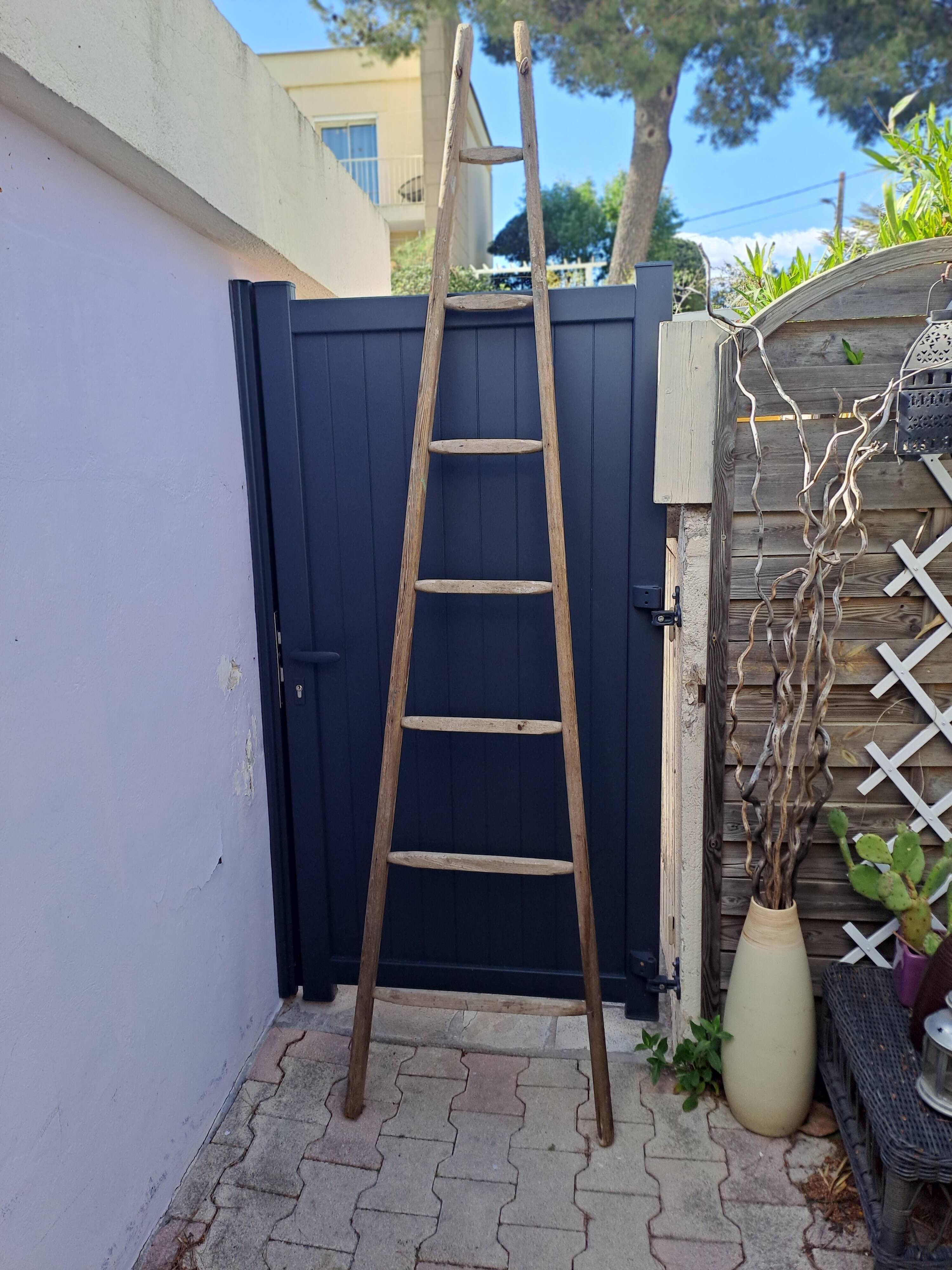 Vintage wooden picking ladder 7 rungs