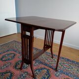 Folding side table in cherry wood