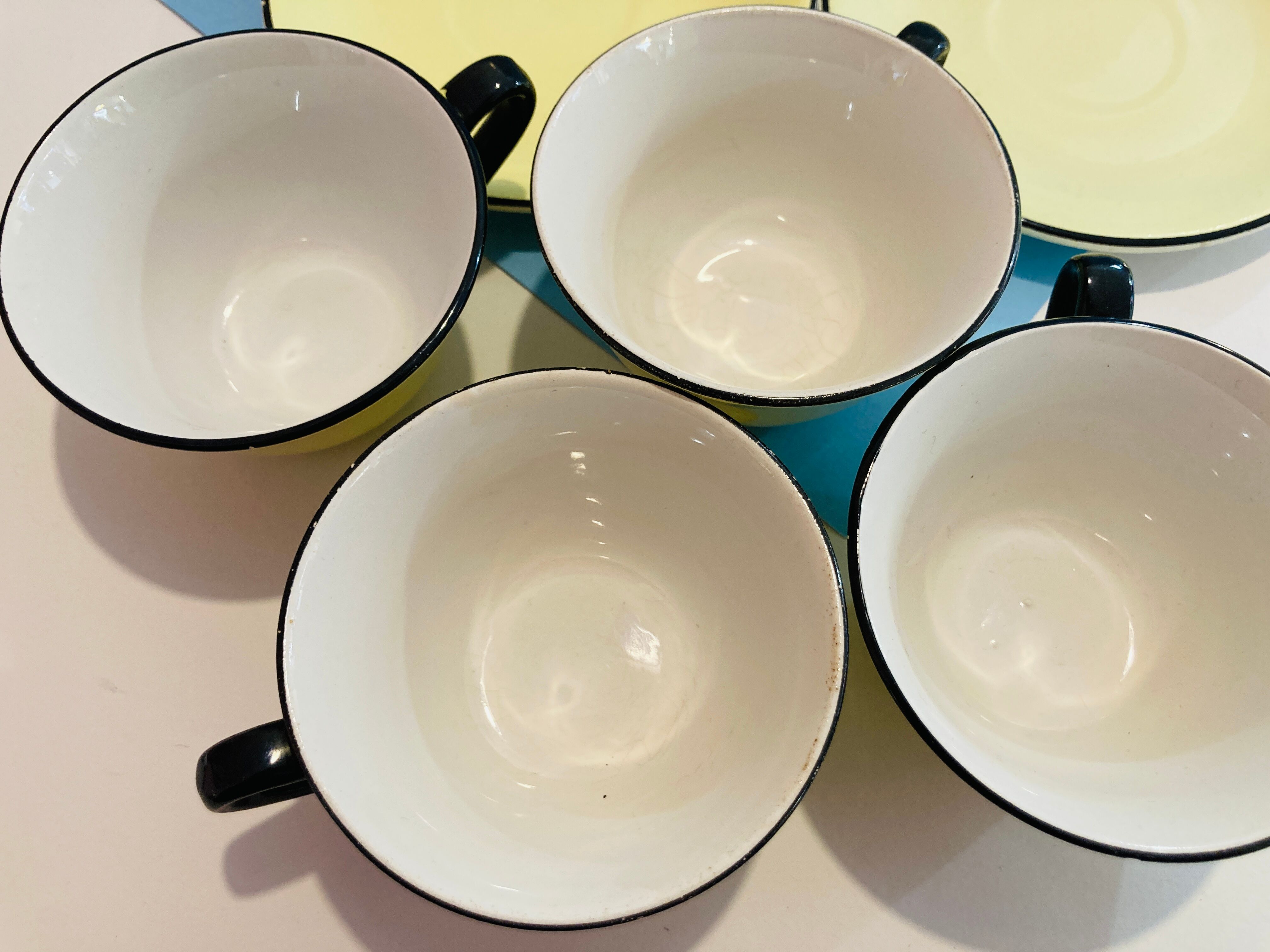 4 pastel yellow cups moulin des loups 50s
